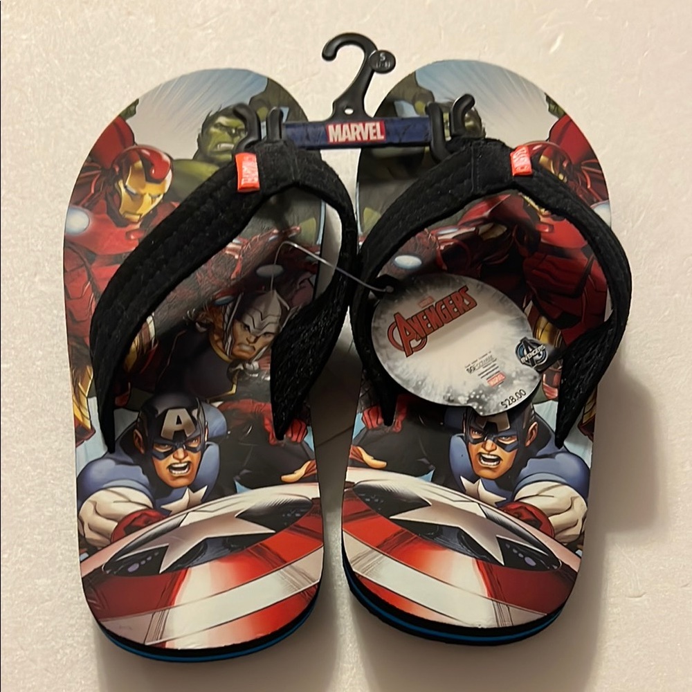 New Marvel Men’s Flip Flops